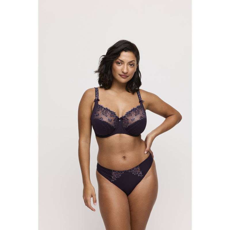 String en Amethist gem