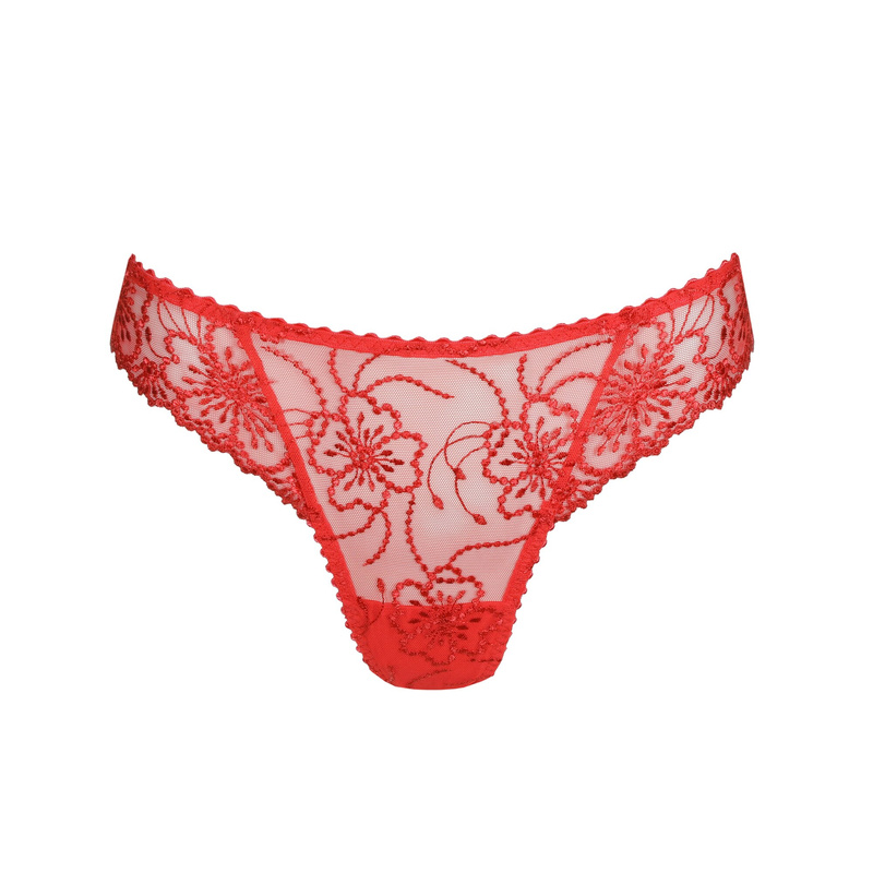 String in het True red