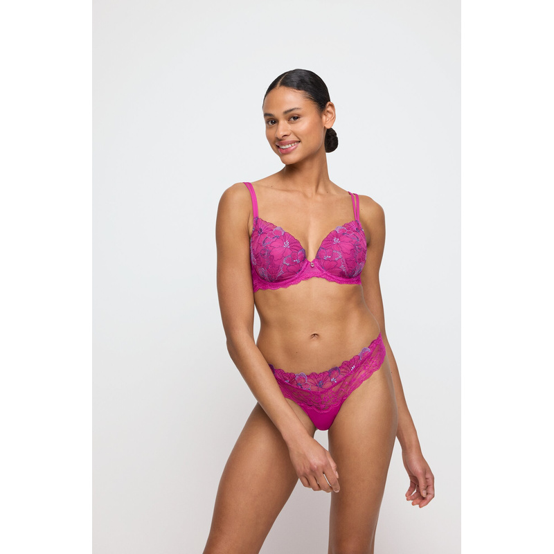 String in het Fuchsia fiesta String in het Fuchsia fiesta