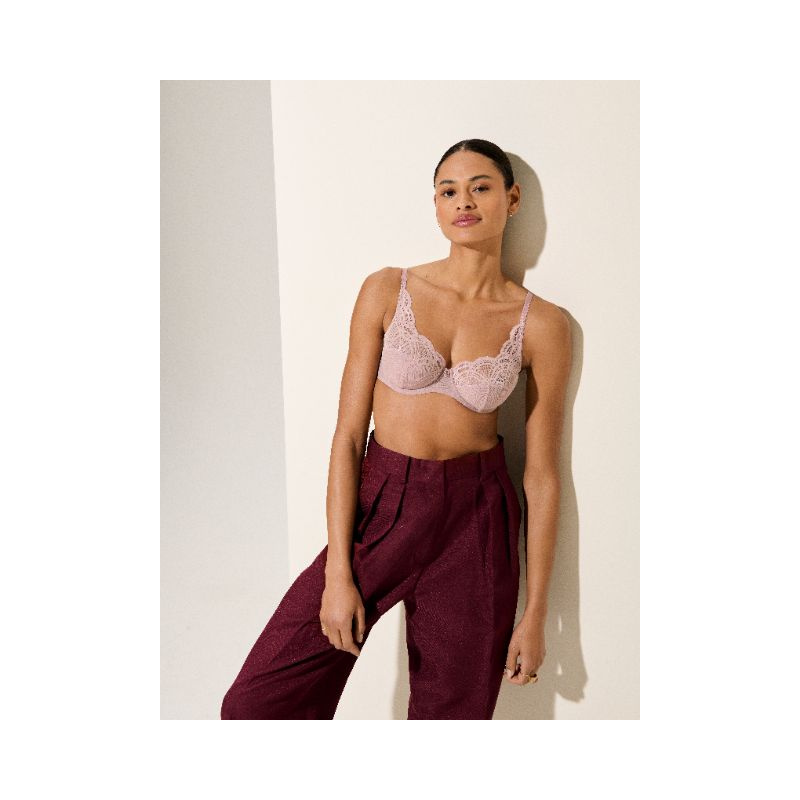 Volle Cup Bh in het Bois de rose