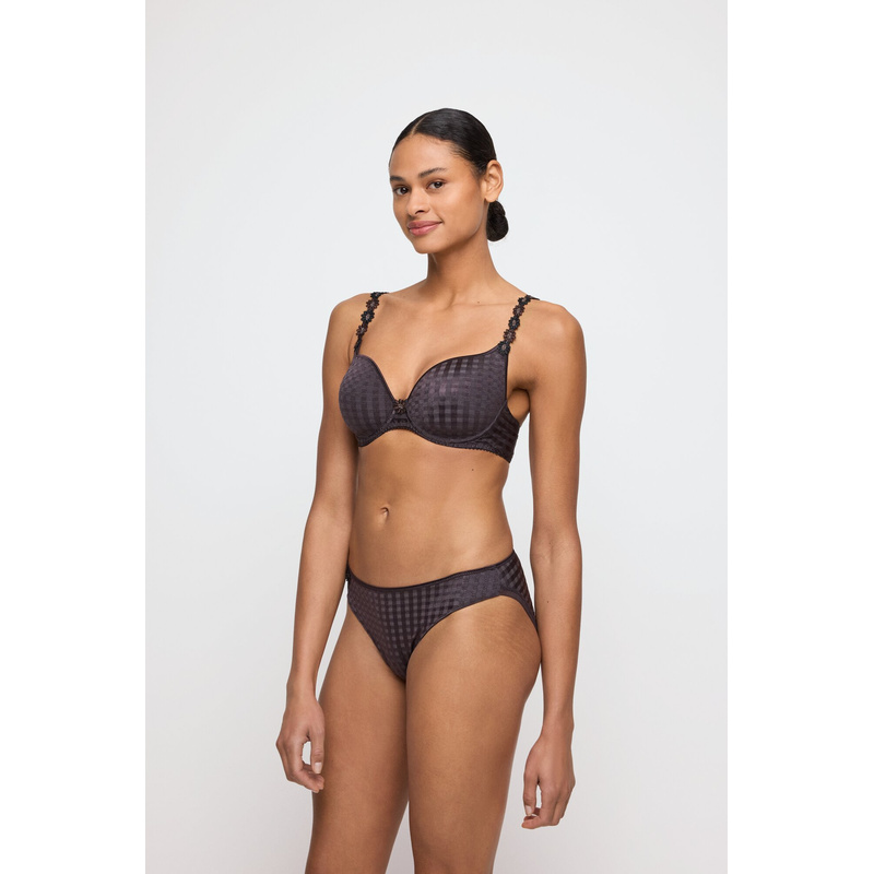 Voorgevormde Bh Hartvorm in het Sweet chocolate Voorgevormde Bh Hartvorm in het Sweet chocolate