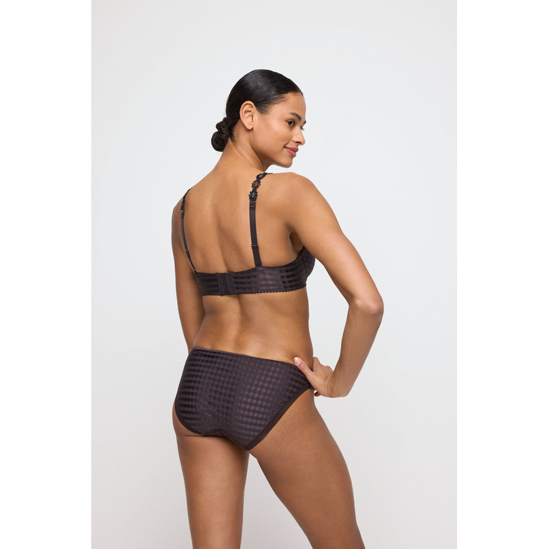 Voorgevormde Bh Hartvorm in het Sweet chocolate Voorgevormde Bh Hartvorm in het Sweet chocolate