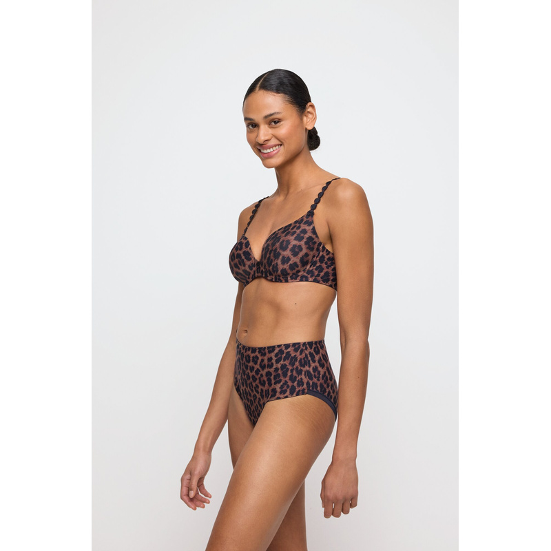 Voorgevormde Bh Hartvorm in het Fauve Voorgevormde Bh Hartvorm in het Fauve