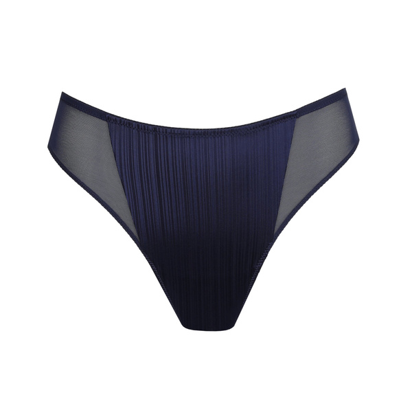 String - Twist - Knokke