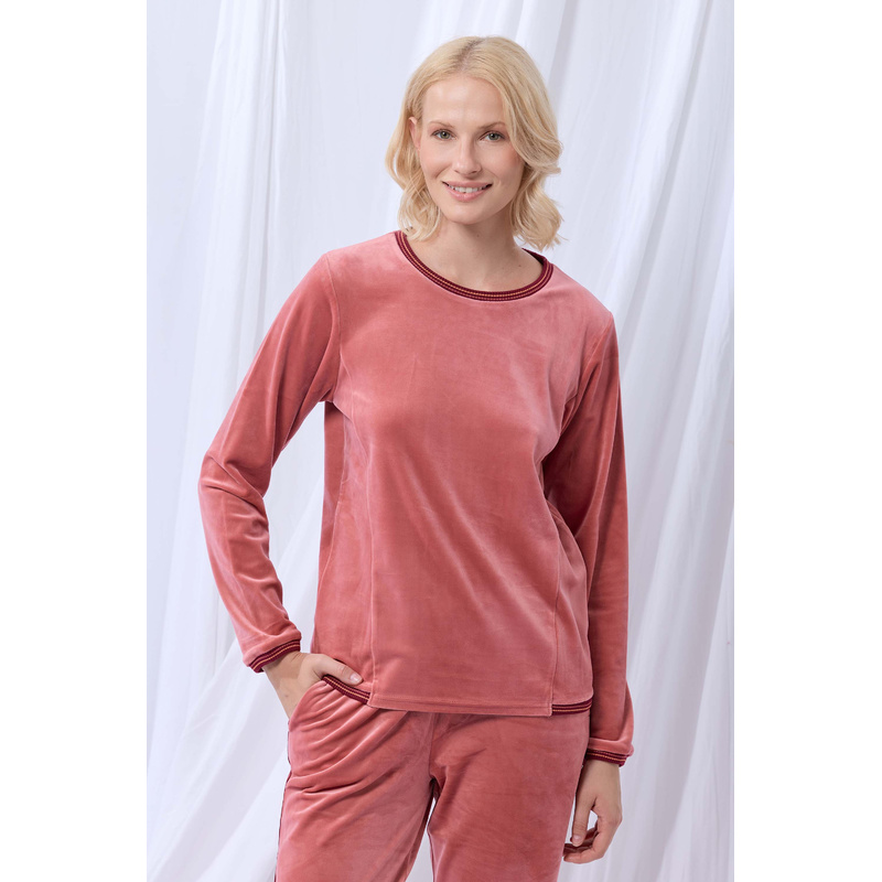 Sweater En Broek in het Framboos