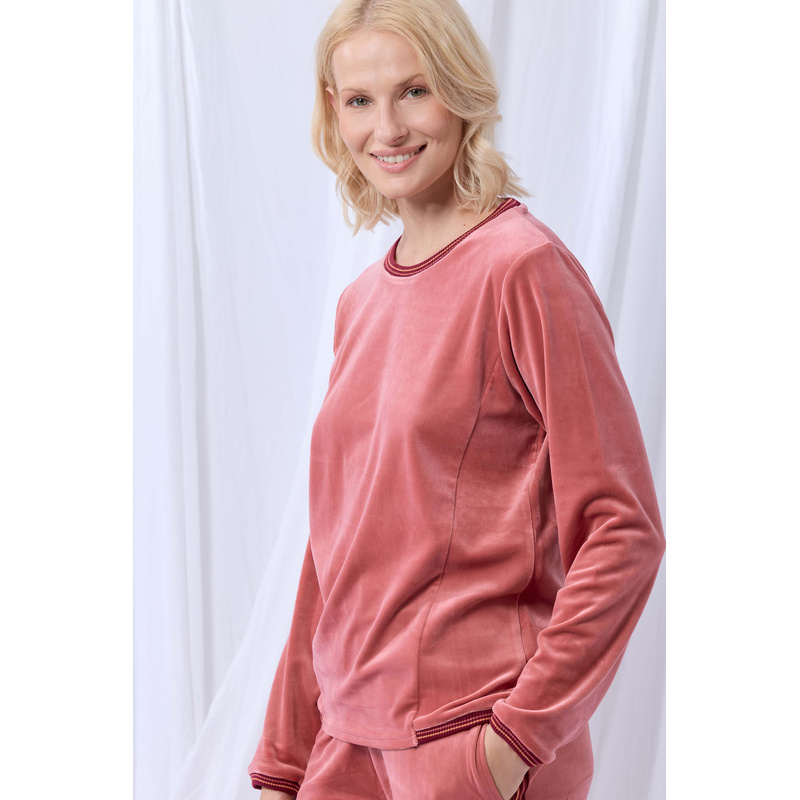 Sweater En Broek in het Framboos