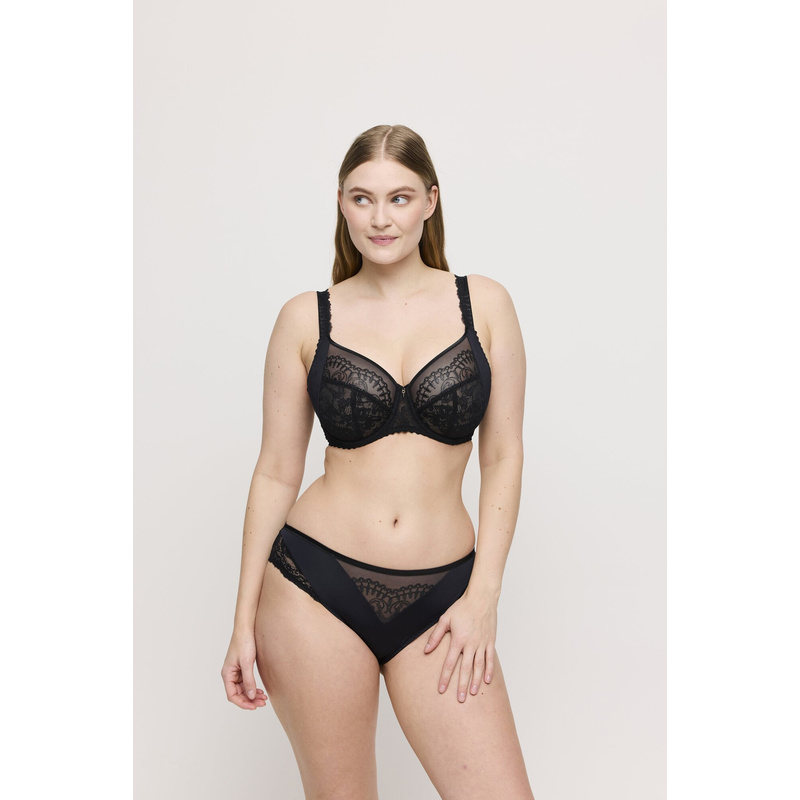 Rioslip in het Zwart